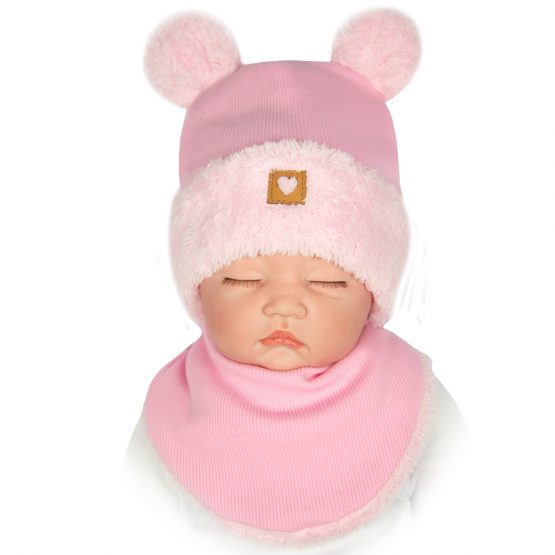 jasnoróżowa czapka z uszami z białym futerkiem i apaszka pod szyję ciepła ocieplana dla niemowlaka