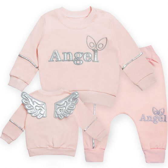 jasnoróżowy komplet niemowlęcy dla dziewczynki aniełek różowy dres ze skrzydłami srebrnymi