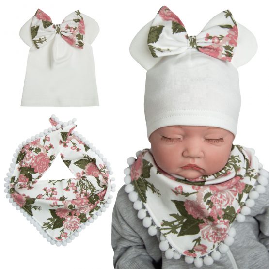 komplet niemowlęcy wiosna jesień czapka z uszami i kokardą i apaszka kwiecista z pomponami dla niemowlaka i dziewczynki komplet ecru śmietankowy złamana biel
