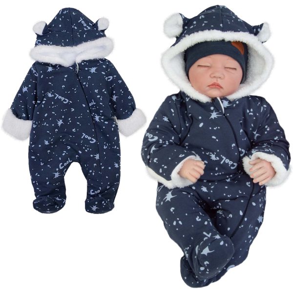 ciepły kombinezon niemowlęcy jesień zima granatowy w błękitne napisy cool ocieplany białym futerkiem z uszami dla noworodka