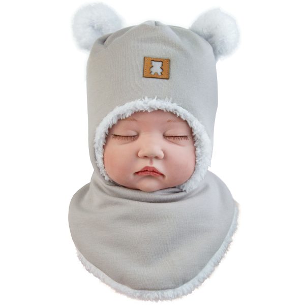 szaro-beżowa czapka niemowlęca na zimę z apaszką ocieplaną szalikiem podszyta grubym ciepłym futerkiem zimowa na mrozy dla niemowlaka wiązana pod szyją zakrywa uszy i chroni szyję bardzo ciepła Polska CiuchCiuch