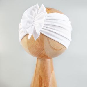 biała opaska niemowlęca do Chrztu Chrzest cienka lekka zakrywająca uszy a'la turban dla dziewczynki CiuchCiuch polski produkt